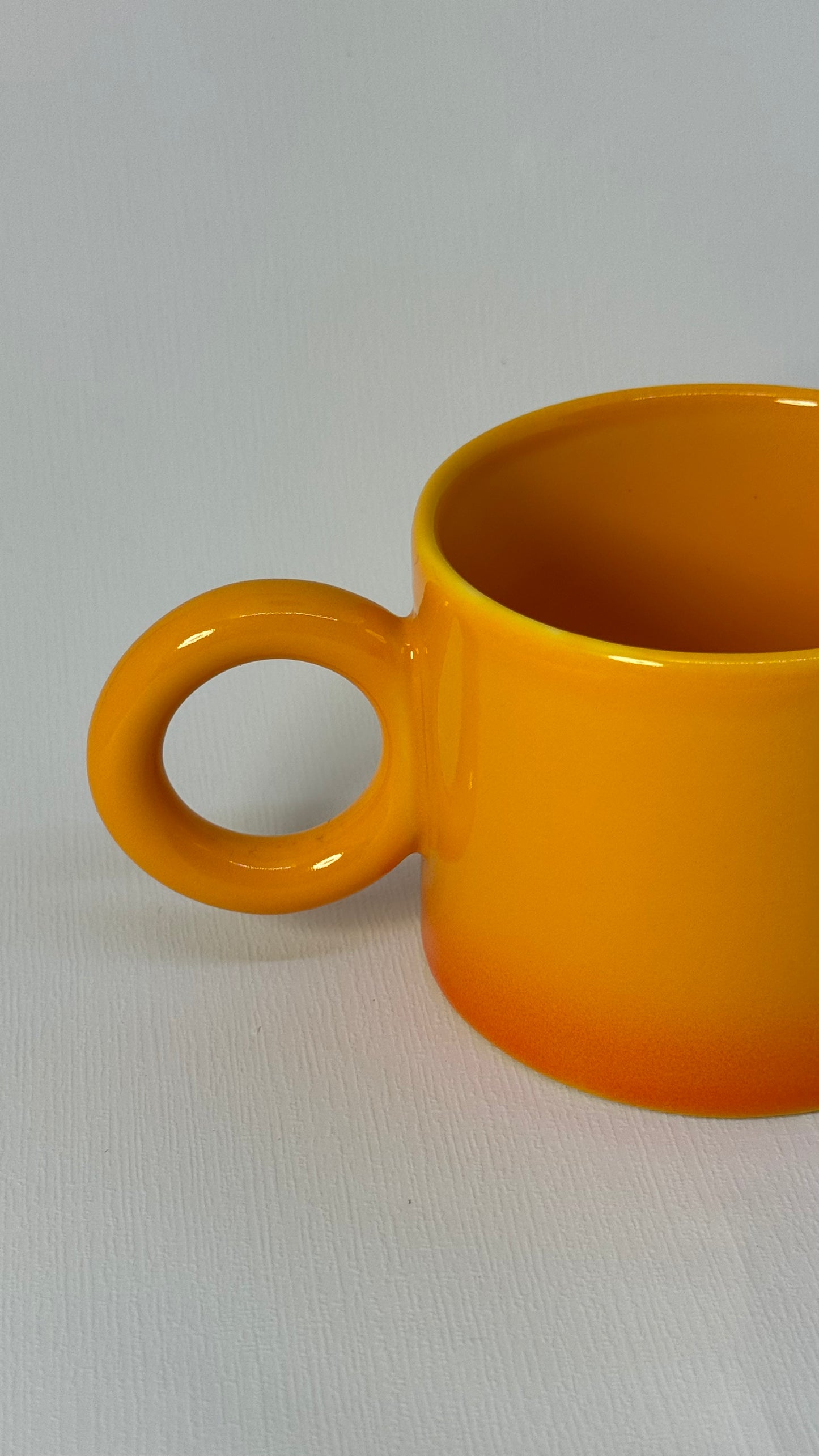 Taza Naranja con efecto degradado